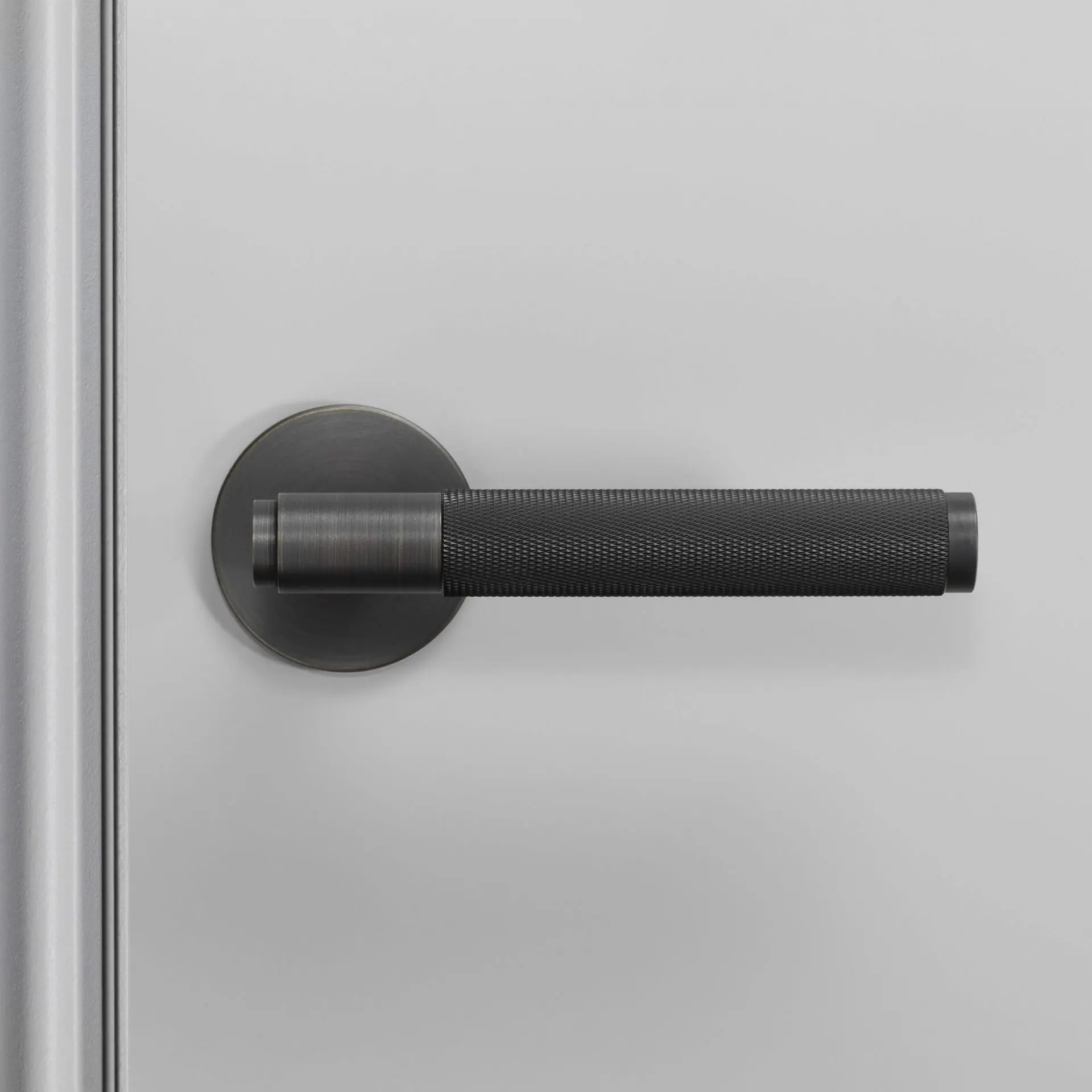  Wp Content Uploads 2020 03 2  BusterPunch Door Handle Front Fixed Smoked Bronze Scaled Jpg Webp